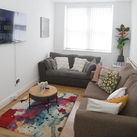 Affordably Elegant Apartments Close To Coop Live, Etihad Stadium And Manchester City Centre 외부 사진