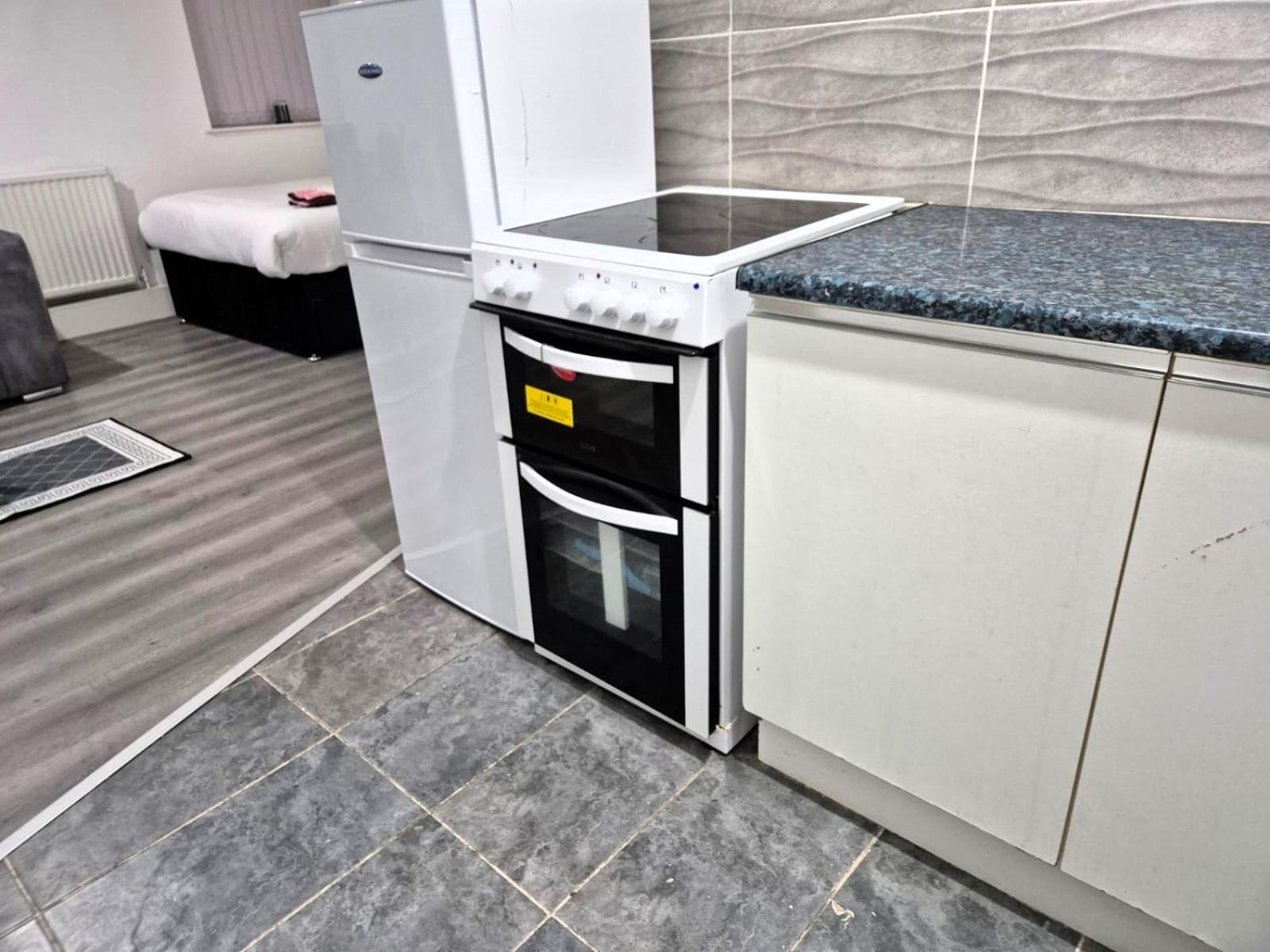 Affordably Elegant Apartments Close To Coop Live, Etihad Stadium And Manchester City Centre 외부 사진