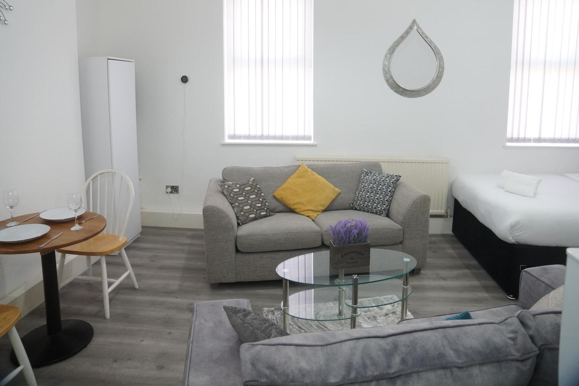 Affordably Elegant Apartments Close To Coop Live, Etihad Stadium And Manchester City Centre 외부 사진