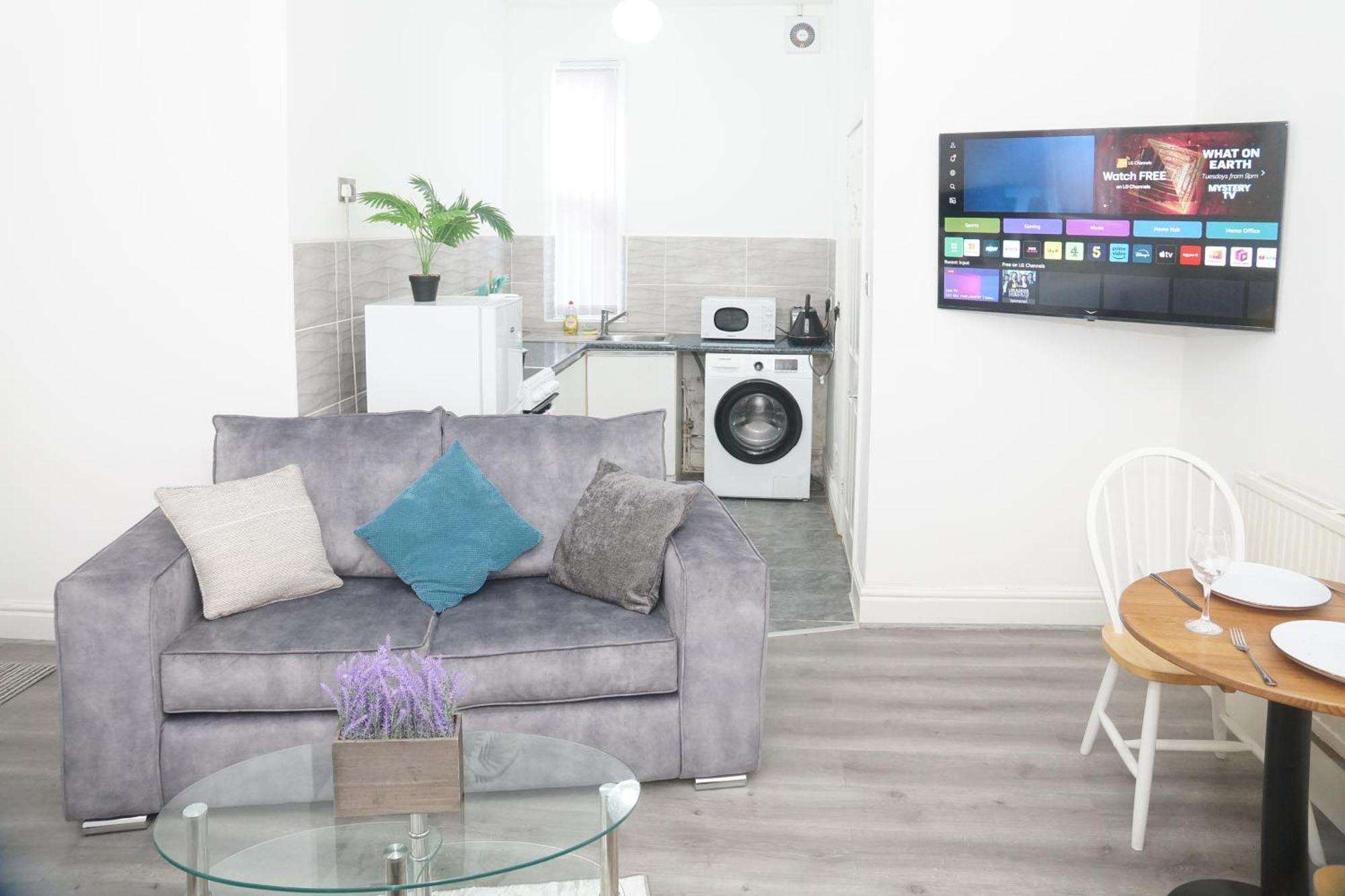 Affordably Elegant Apartments Close To Coop Live, Etihad Stadium And Manchester City Centre 외부 사진