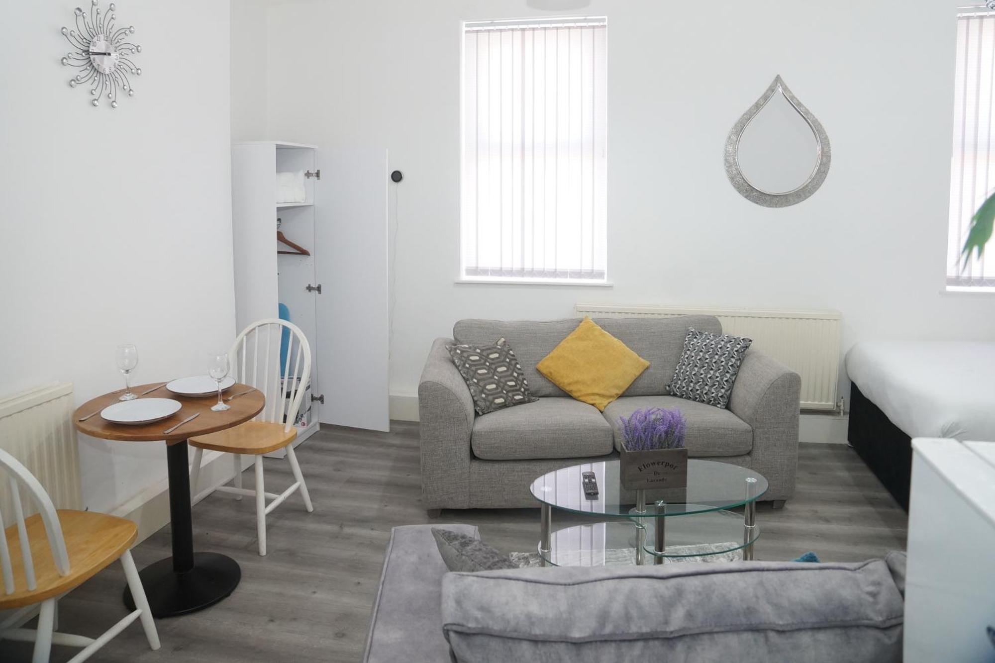 Affordably Elegant Apartments Close To Coop Live, Etihad Stadium And Manchester City Centre 외부 사진
